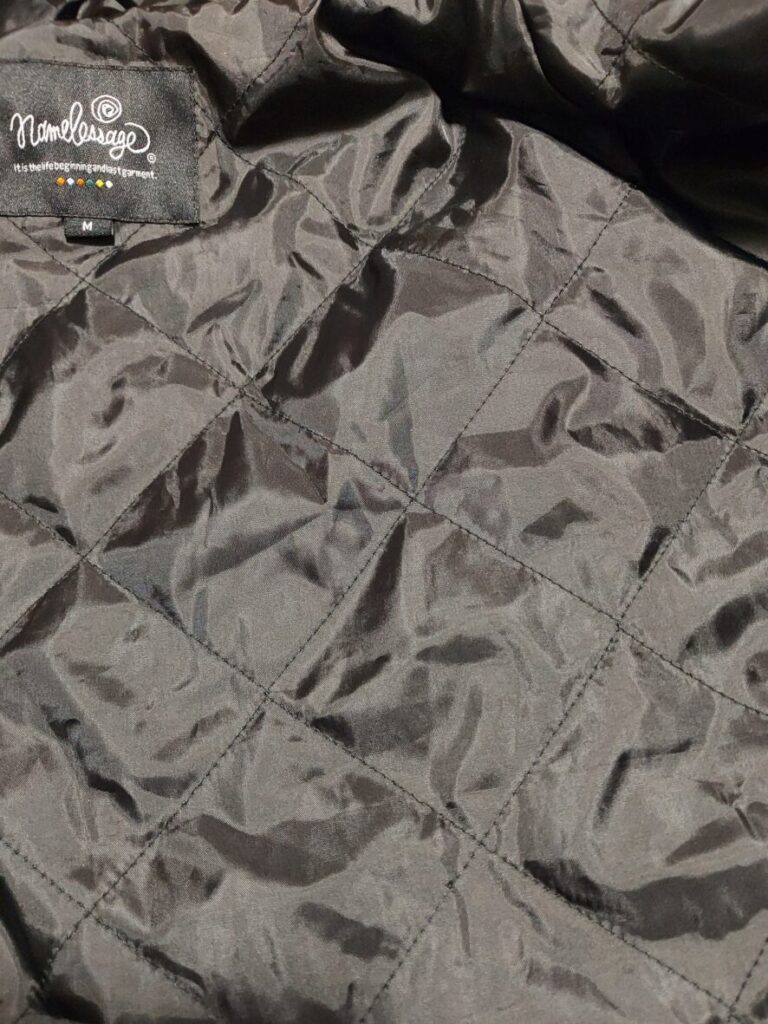 裏地：ジャケット